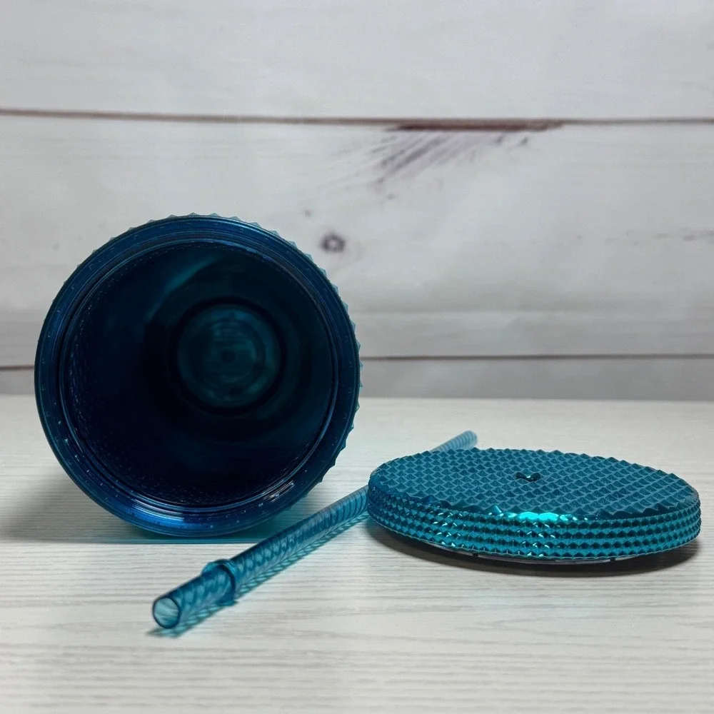 NWT / Starbucks Teal/Turquiose Studded Tumbler with Straw‎ / Sku0074
